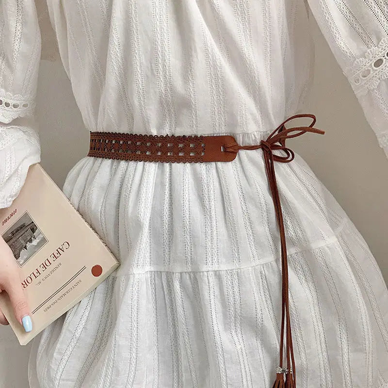 Women's PU Leather Woven Belt – Vintage Hollow Floral Waistband Women's Fashion Belt SWANS