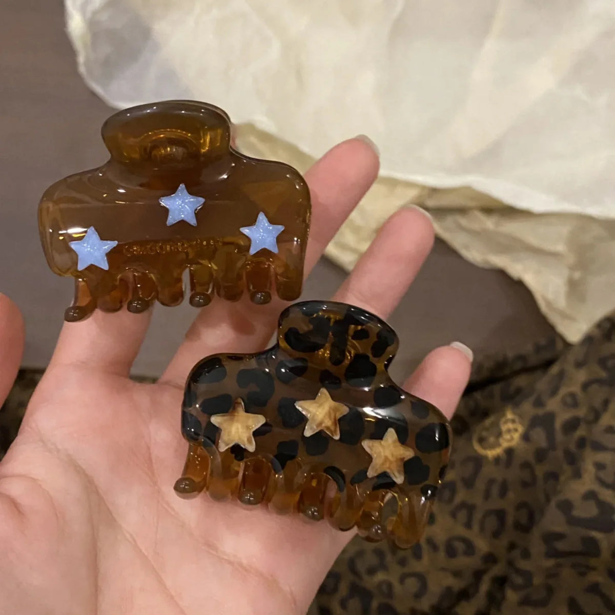 Vintage Star Leopard Print Hair Claw Clip – Acrylic Jaw Clip Hair Claw Clip SWANS