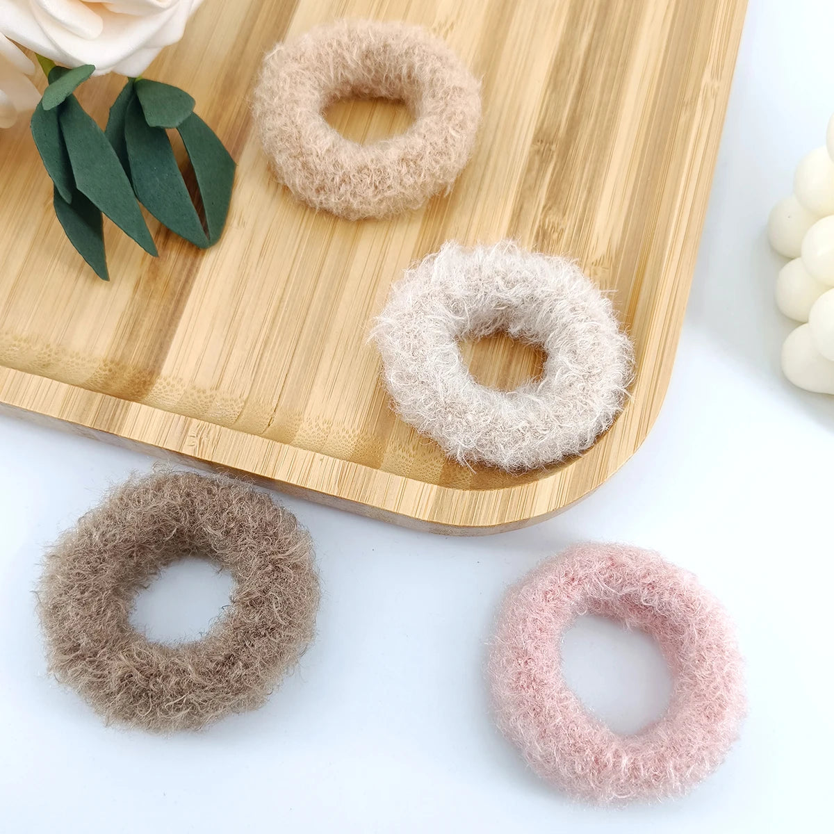 4-Pack Plush Scrunchies – Colorful Hair Ties for Women & Girls Plush Scrunchie Set SWANS