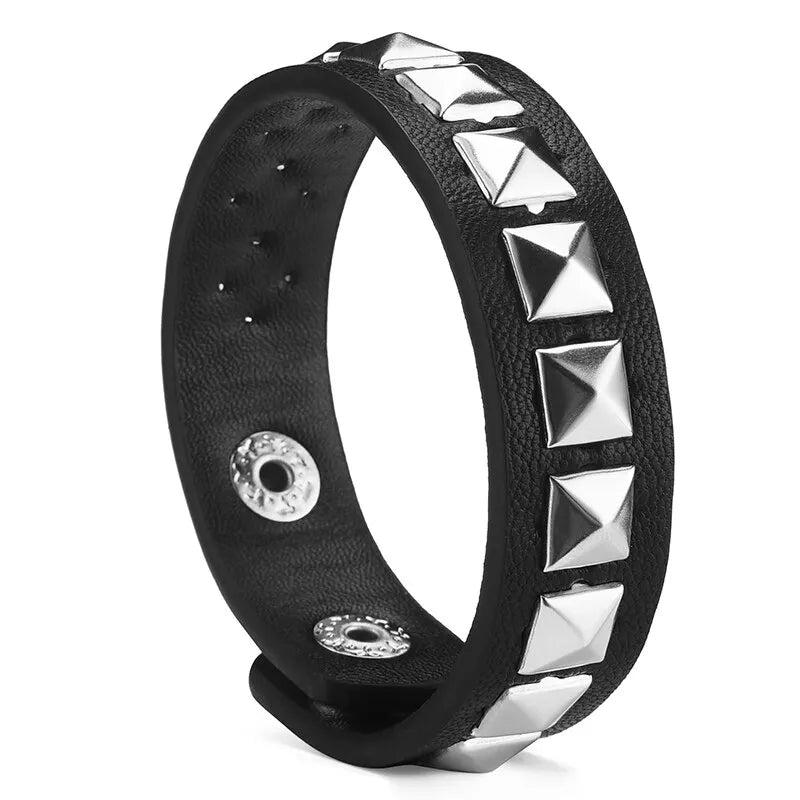 Y2K Punk PU Bracelet – Square Bead Rivet Wrist Strap Unisex Punk Wrist Bracelet SWANS Single row 23cm