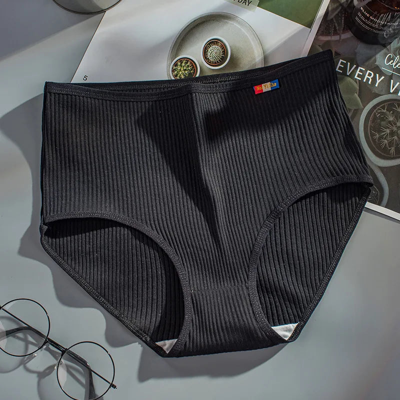 Women's High-Waist Seamless Cotton Briefs – Plus Size L–XXXL Women's Underwear SWANS 4 L 35-50kg 1pc