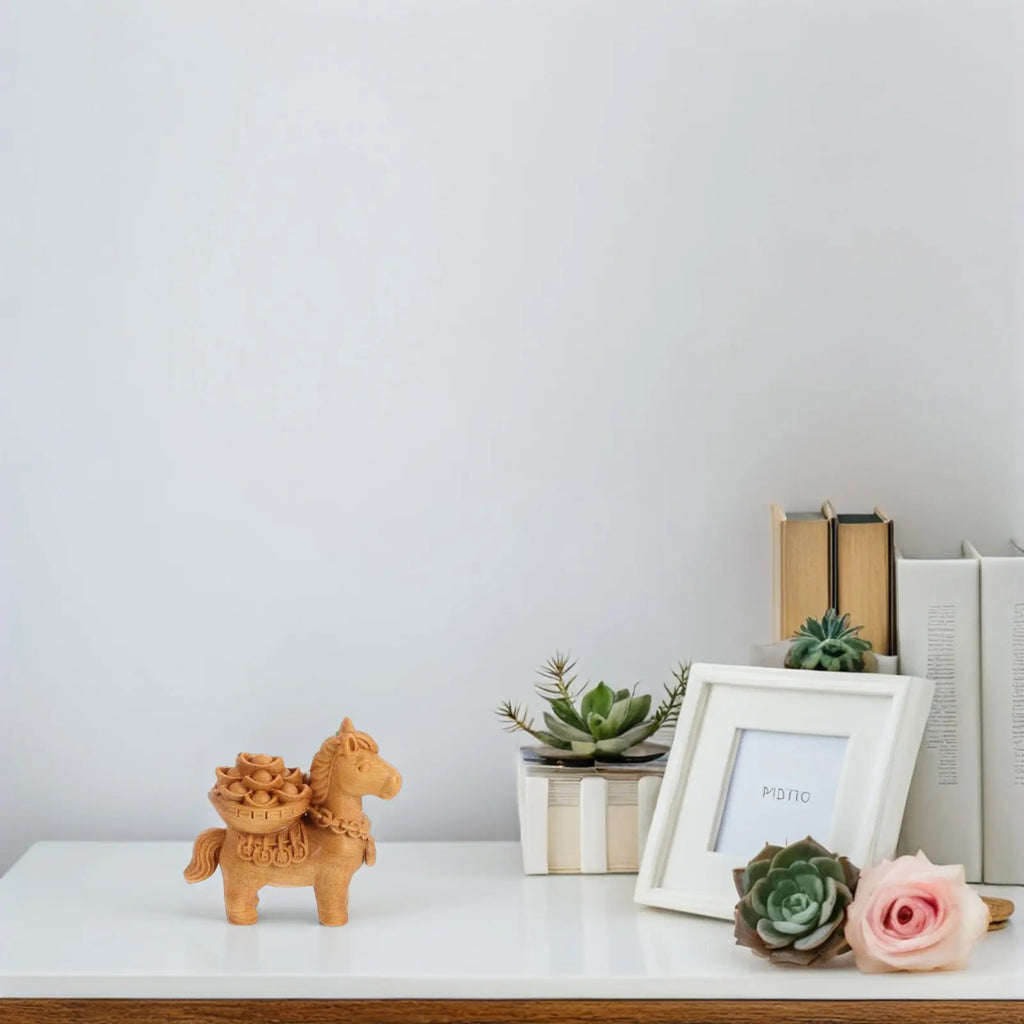 Hand-Carved Miniature Wooden Horse Statue – Home & Desk Decor Wood Horse Figurine SWANS