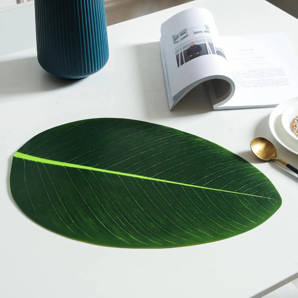 WINOMO Leaf Shape Placemats – Heat-Resistant Non-Slip Mats 2pc Dining Placemats SWANS