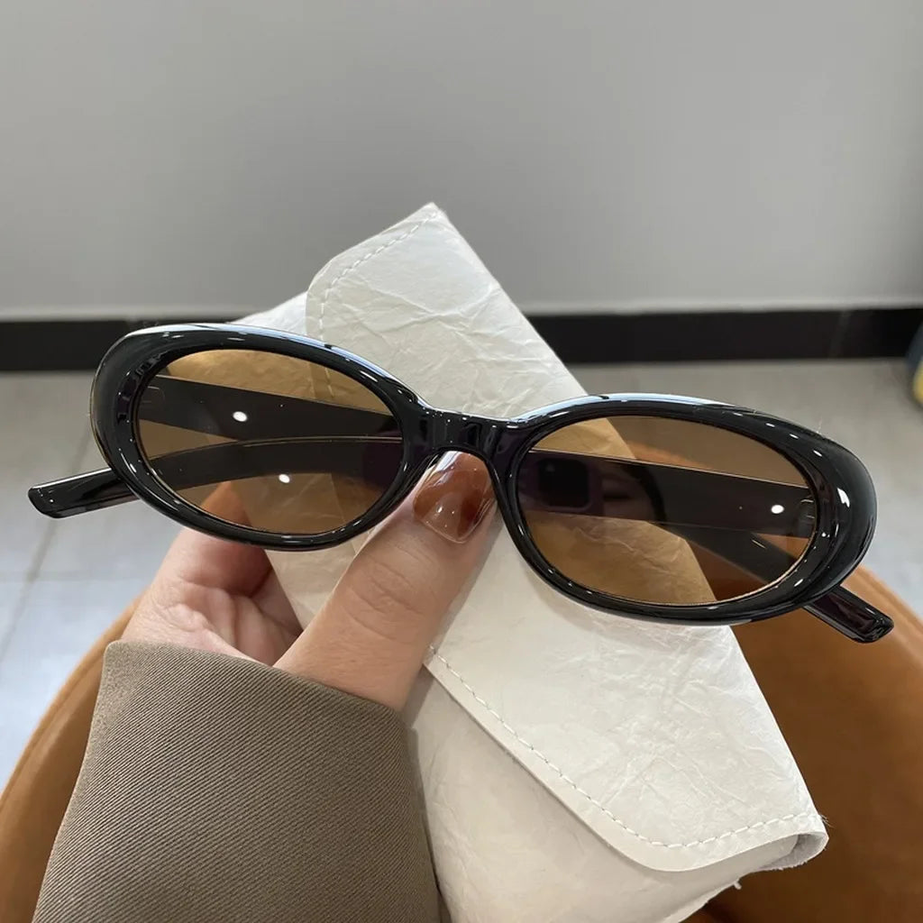 Women's UV400 Oval Cat Eye Sunglasses – Anti-Glare Trendy Shades Fashion Sunglasses SWANS Black Brown