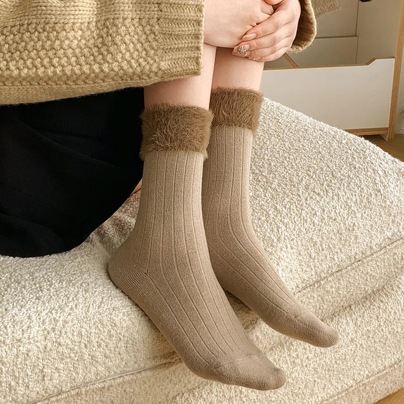 Women's Thick Fleece Plush Mid-Tube Socks – Warm Winter Home Plush Winter Socks SWANS