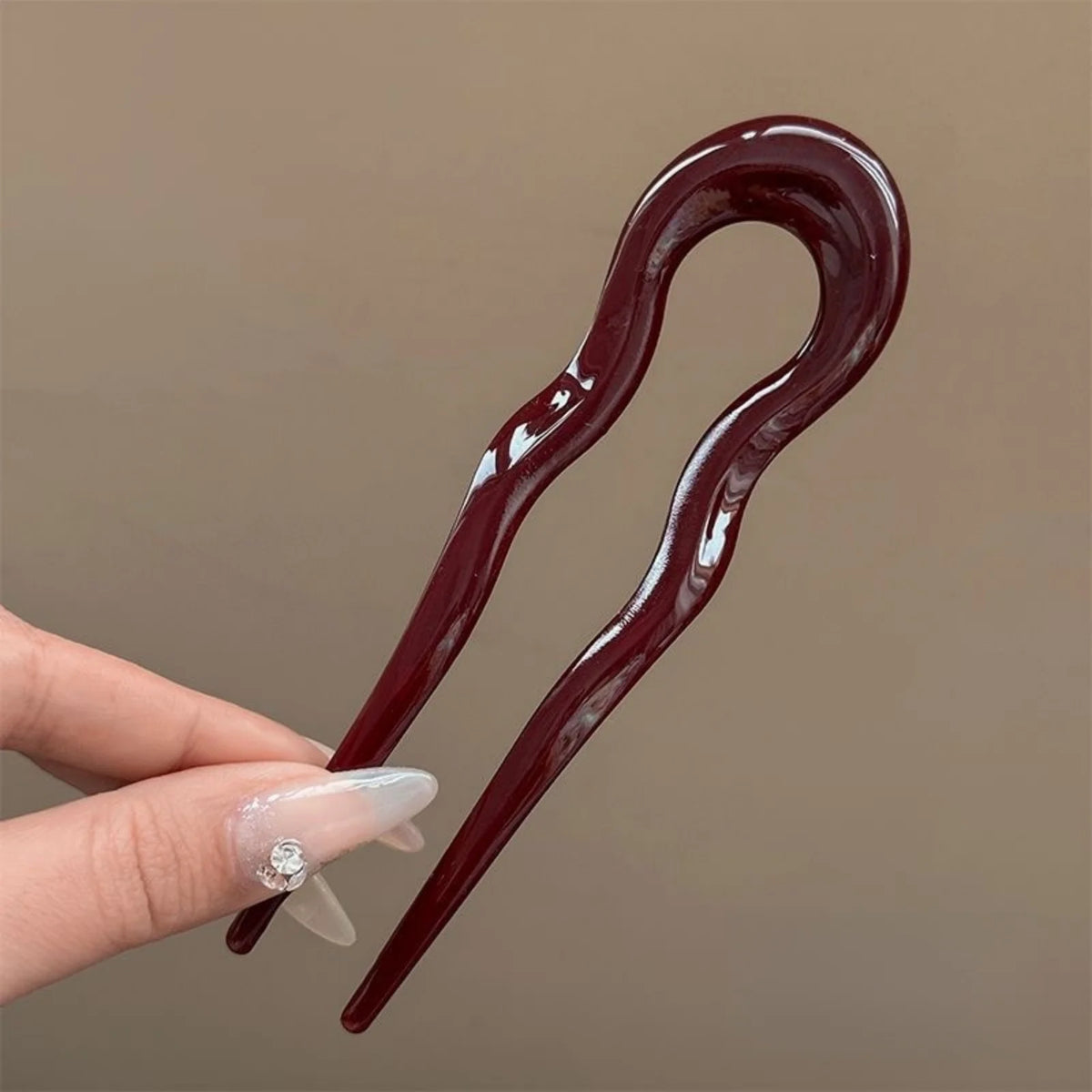 Wave Hair Stick & 4 Mixed U-Clips Set – Women's Updo Accessories Hair Accessories Set SWANS red