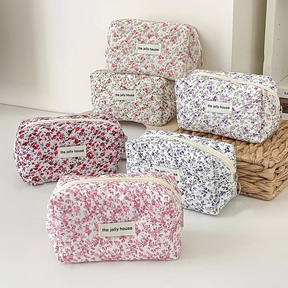 Floral Quilted Makeup Bag – Travel Cosmetic Organizer Pouch Cosmetic Makeup Bag SWANS