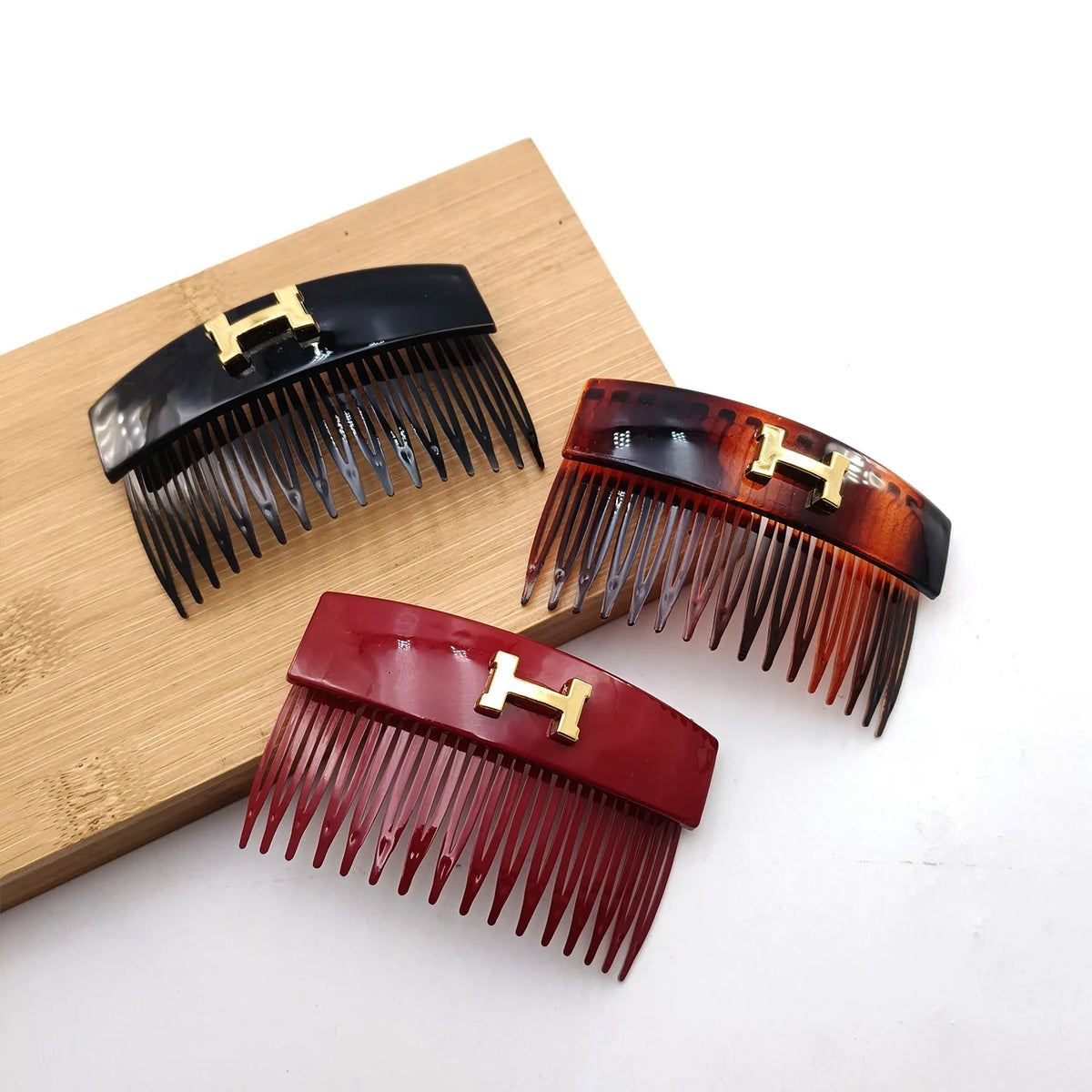SWANS Frosted Plastic Hair Comb – Invisible Holder for Women Hair Styling Comb SWANS