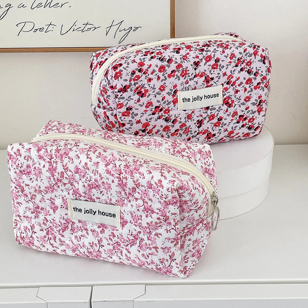 Floral Quilted Makeup Bag – Travel Cosmetic Organizer Pouch Cosmetic Makeup Bag SWANS