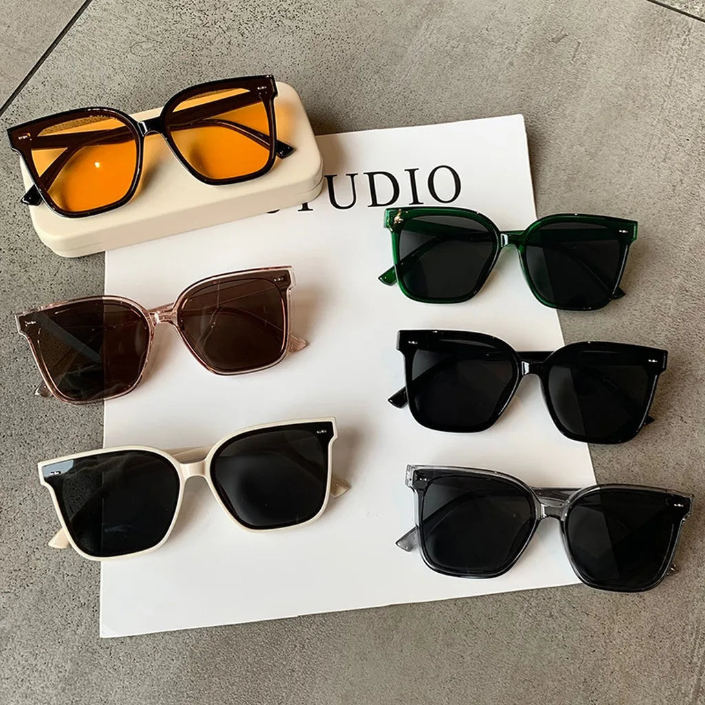 Women's Square UV400 Sunglasses – Oversized Classic Full Frame Fashion Sunglasses SWANS