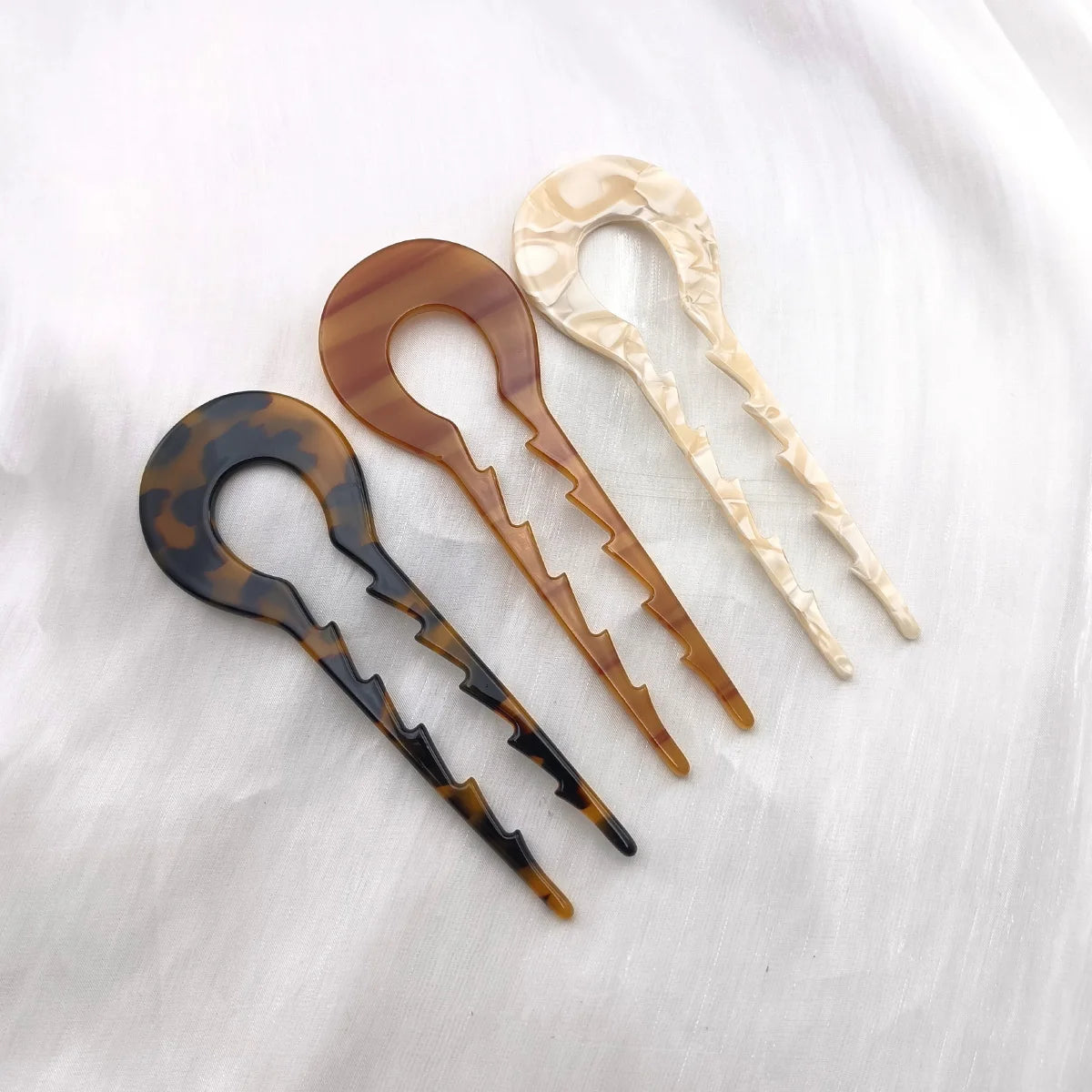 U-Shape Hair Forks Anti-Slip Teeth Vintage Pins – 2/3 Pack Hair Fork Set SWANS 3 PCS A