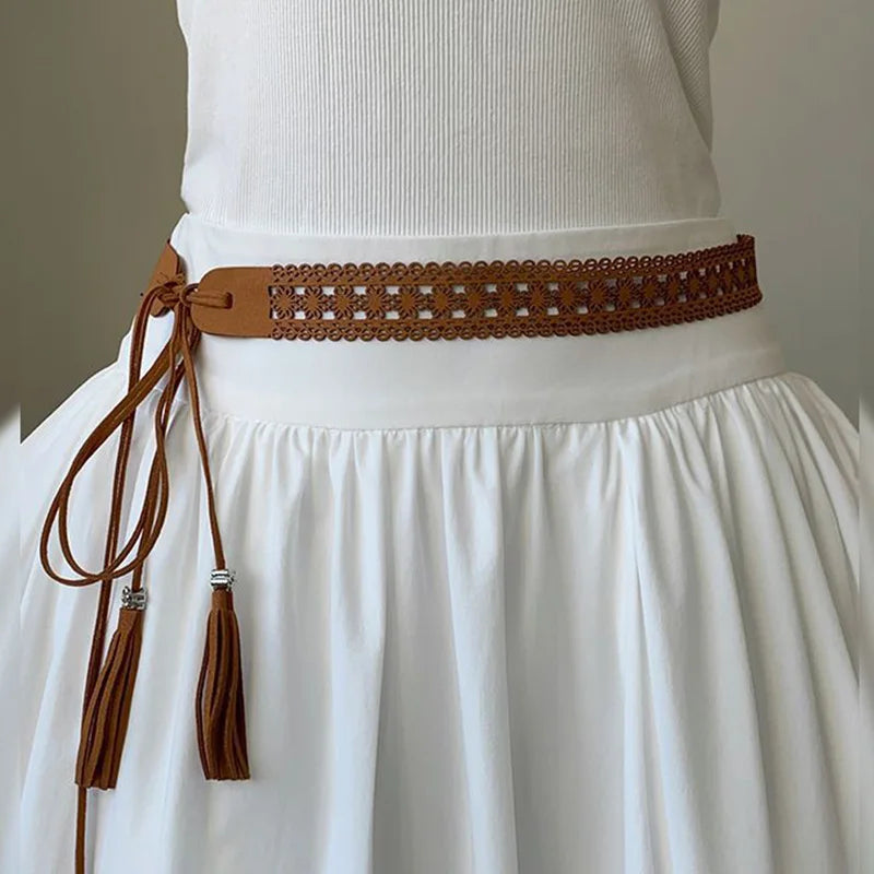 Women's PU Leather Woven Belt – Vintage Hollow Floral Waistband Women's Fashion Belt SWANS