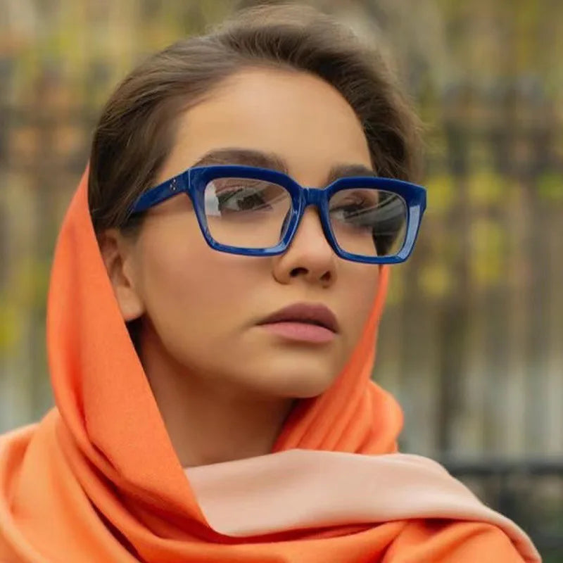 TOYEARN Vintage Square Reading Glasses – Blue Light Blocking Reading Glasses SWANS
