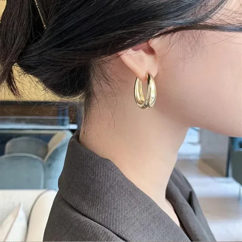 Vintage Metal Drop Earrings for Women – Gold & Silver Drop Earrings SWANS