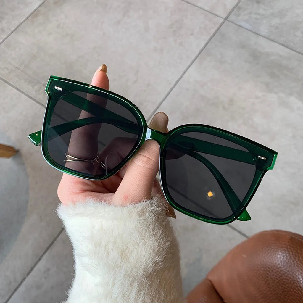 Women's Square UV400 Sunglasses – Oversized Classic Full Frame Fashion Sunglasses SWANS