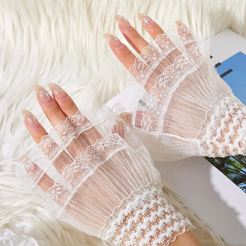 Lace Fake Cuff Nail Art Photography Prop Sleeve 1/2 Pack Nail Art Prop SWANS