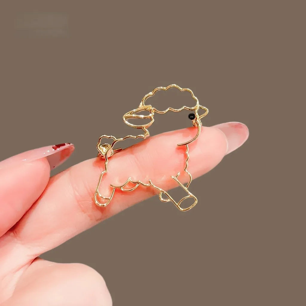 Sheep Brooch Gold Tone Hollow Zinc Alloy Animal Pin Fashion Brooch Pin SWANS