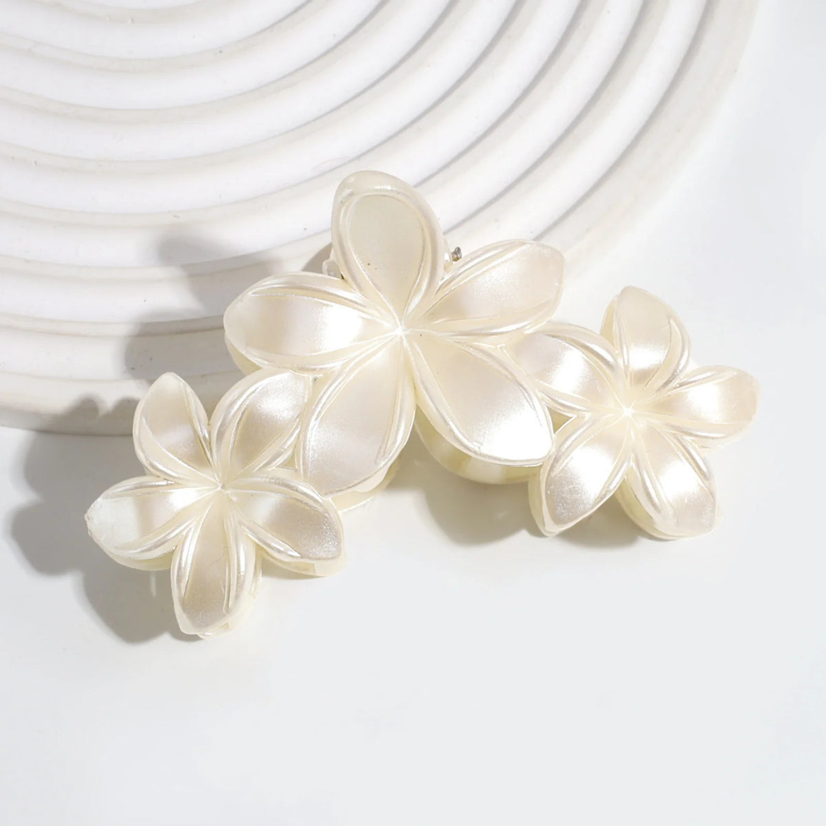 White Flower Hair Claw Clips – Elegant Updo Accessory 1/2 Pack Hair Claw Clip SWANS three