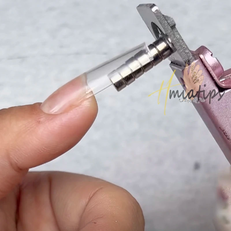 Magnetic Acrylic Nail Tips Cutter – 40pcs Even Length Tool Nail Tip Cutter Tool SWANS
