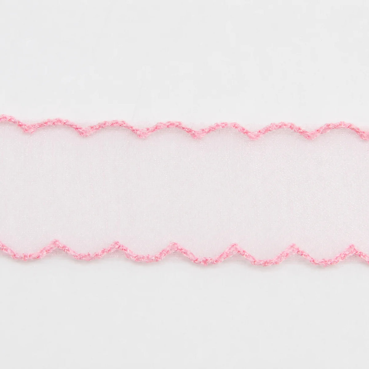 Shimmering Scalloped Edge Organza Ribbon – Boho Craft & Décor Decorative Craft Ribbon SWANS Light Pink 40mm