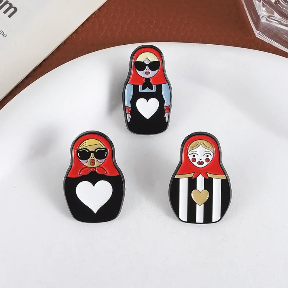 Russian Nesting Doll Brooch – Zinc Alloy Cartoon Badge Pin Fashion Brooch Pin SWANS